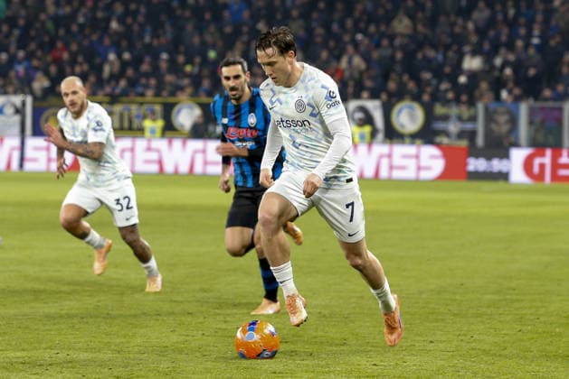 CALCIO - Serie A - Atalanta BC vs Inter - FC Internazionale Piotr Zieli?ski of Inter FC play the ball during Atalanta BC vs Internazionale FC, 17Â° Serie A Enilive 2025-26 game at New Balance arena in Bergamo (BG), Italy, on Dicember 28, 2025. Bergamo Italy  Copyright: xIPAxSport ABACAx