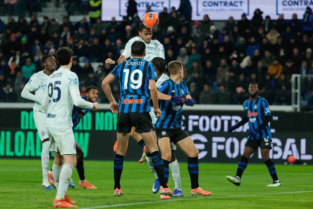 CALCIO - Serie A - Atalanta BC vs Inter - FC Internazionale Manuel Akanji of FC Inter during the match of 17th day of the Serie A Championship between Atalanta BC - FC Inter at the New Balance Stadium on 28 December 2025 in Bergamo, BG. during Atalanta BC vs Inter - FC Internazionale, Italian soccer Serie A match in Bergamo, Italy, December 28 2025 Bergamo Italy  Copyright: xIPAxSport ABACAx