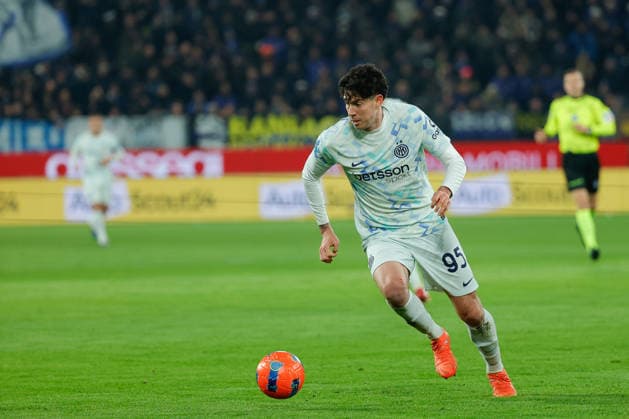 December 28, 2025, Bergamo, Italy: Alessandro Bastoni of FC Inter during the Italian Serie A soccer match Atalanta BC vs FC Inter at New Balance Arena..Final score Atalanta BC 0:1 FC Inter Bergamo Italy - ZUMAs197 20251228_aaa_s197_345 Copyright: xEmanuelexPennacchiox