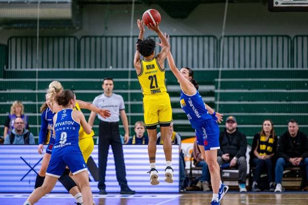 Basketball Berlin 28 12 2025 Season 2025 2026 DBBL 1 Bundesliga Alba Berlin BC Pharmaserv Marburg Deeshyra Thomas Alba, No 21