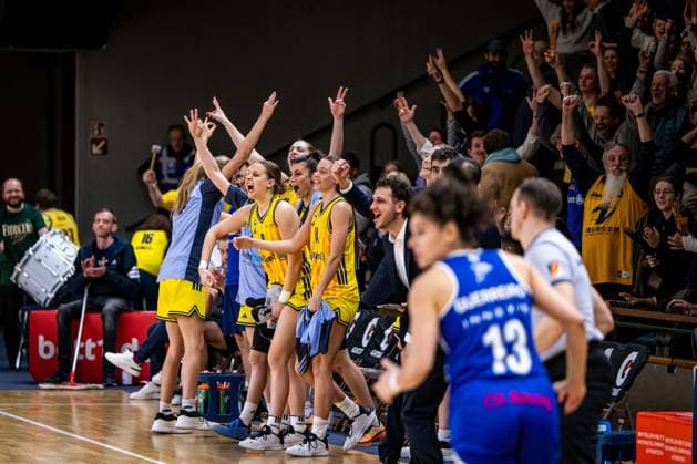 Basketball Berlin 28 12 2025 Season 2025 2026 DBBL 1 Bundesliga Alba Berlin BC Pharmaserv Marburg Jubel Alba Jo Raflo Alba, No 09 Theresa Simon Alba, No 03 Greta Scholle Alba, No 14 and others