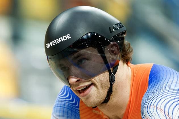 APELDOORN - Harrie Lavreysen in action in the 250-meter standing start during the final day of the Dutch Track cycling, Rad, Radsport, Bahnrad, Bahn Championships at Omnisport Apeldoorn. ANP VINCENT JANNINK xVIxANPxSportx xxANPxIVx 545944090 originalFilename: 545944090.jpg
