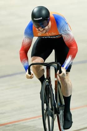 APELDOORN - Harrie Lavreysen in action in the 250-meter standing start during the final day of the Dutch Track cycling, Rad, Radsport, Bahnrad, Bahn Championships at Omnisport Apeldoorn. ANP VINCENT JANNINK xVIxANPxSportx xxANPxIVx 545944113 originalFilename: 545944113.jpg