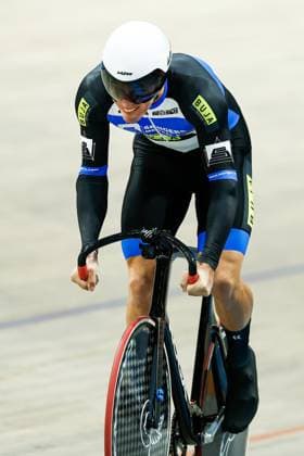 APELDOORN - Niek Kimmann in action in the 250-meter standing start during the final day of the Dutch Track cycling, Rad, Radsport, Bahnrad, Bahn Championships at Omnisport Apeldoorn. ANP VINCENT JANNINK xVIxANPxSportx xxANPxIVx 545944209 originalFilename: 545944209.jpg