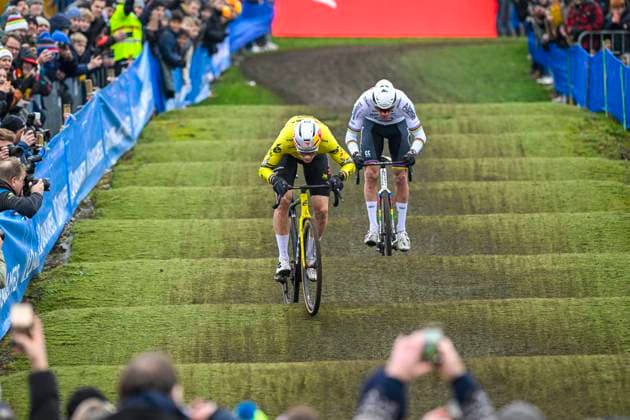 X2O Badkamers Trofee 2025-2026 Loenhout LOENHOUT, BELGIUM - DECEMBER 29 : Van Aert Wout (BEL) of Visma Lease A Bike and Van Der Poel Mathieu (NED) of Alpecin-Deceuninck in action during the 5th leg of the Azencross X2O Badkamers Trofee 2025-2026 a cyclocross race for Men Elite on December 29, 2025 in Loenhout, Belgium, 29 12 2025 ( Loenhout Belgium  Copyright: xNicoxVereeckenx