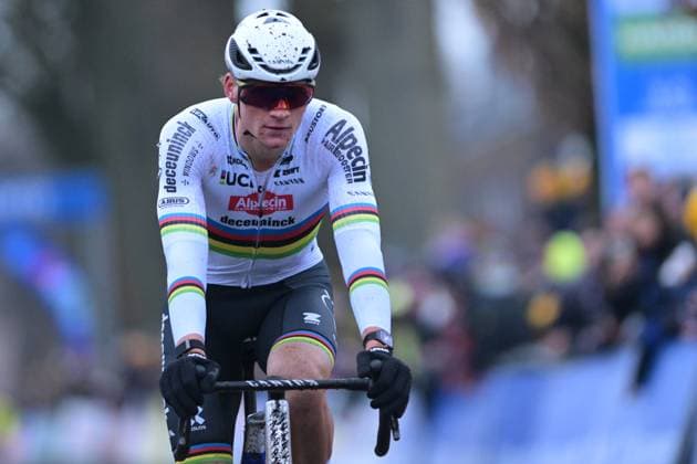 Dutch Mathieu Van Der Poel pictured after winning the men s elite race of the Azencross, the fifth stage in the DVV Trofee (out of eight), Monday 29 December 2025, in Loenhout. DAVIDxPINTENS  x152134501x