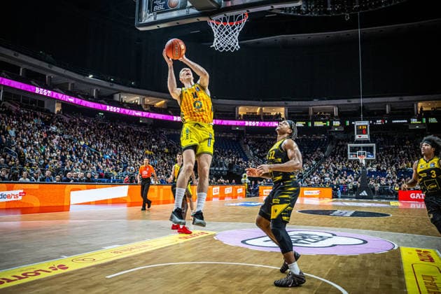 Basketball Berlin 29 12 2025 Season 2025 2026 EasyCredit BBL 1 Bundesliga Men, Men Alba Berlin MHP RIESEN Ludwigsburg Martynas Echodas Alba Berlin, No 14