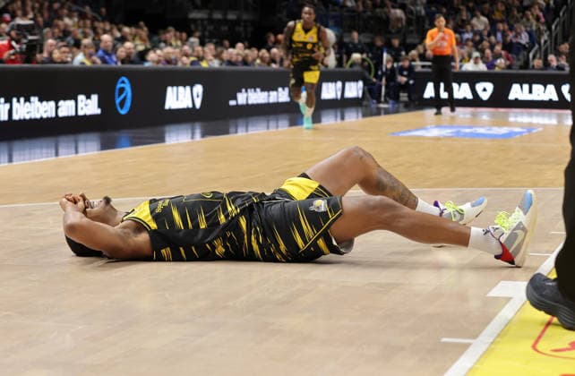 Rlijah Hughes seriously injured Sport Basketball BBL Bundesliga Men 1 Matchday Season 2025 2026 29 12 2025 ALBA Berlin vs MHP Riesen Ludwigsburg