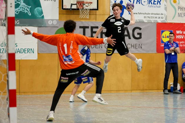 Anton Mani Francisco Heldersson Iceland and Lennart Koesters Germany battle for the ball, Merzig Cup Final, Germany vs Iceland, Thiels Park Sporthalle on December 29, 2025 in Merzig, Germany Photo by Marco Steinbrenner DeFodi Images Anton Mani Francisco Heldersson Iceland and Lennart Koesters Germany battle for the ball, Merzig Cup Final, Germany vs Iceland, Thiels Park Sporthalle, December 29, 2025 in Merzig, Germany Photo by Marco Steinbrenner DeFodi Images