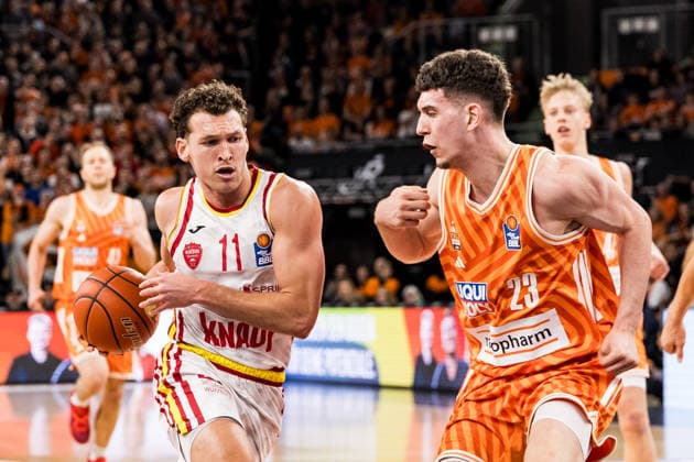easyCredit Basketball Bundesliga Ratopharm Ulm Fitness First Würzburg Baskets 29 12 2025 Brae Ivey Fitness First Würzburg Baskets, 11 on the ball, Diego Garavaglia Ratiopharm Ulm, 23 easyCredit Basketball Bundesliga Ratopharm Ulm Fitness First Würzburg Baskets, Ulm, ratiopharm arena on 29 12 2025 Copyright: xBEAUTIFULxSPORTS Wunderlx