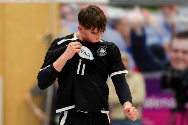 Finn Meissner (Germany) schaut enttaeuscht, Merzig Cup Finale, Germany vs Iceland, Thiels Park Sporthalle am 29. December 2025 in Merzig, Deutschland. (Foto von Marco Steinbrenner DeFodi Images) Finn Meissner (Germany) looks dejected, Merzig Cup Finale, Germany vs Iceland, Thiels Park Sporthalle, December 29, 2025 in Merzig, Germany. (Photo by Marco Steinbrenner DeFodi Images) -