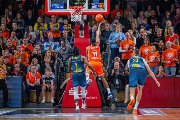 1 Basketball Bundesliga, easyCredit BBL, Season 2025 2026, Men, Main Round, Matchday 13, 29 12 2025, RASTA Vechta EWE Baskets Oldenburg Alonzo Verge 11 RASTA Vechta at the Korbleger Vechta RASTA Dome Niedersachsen Germany