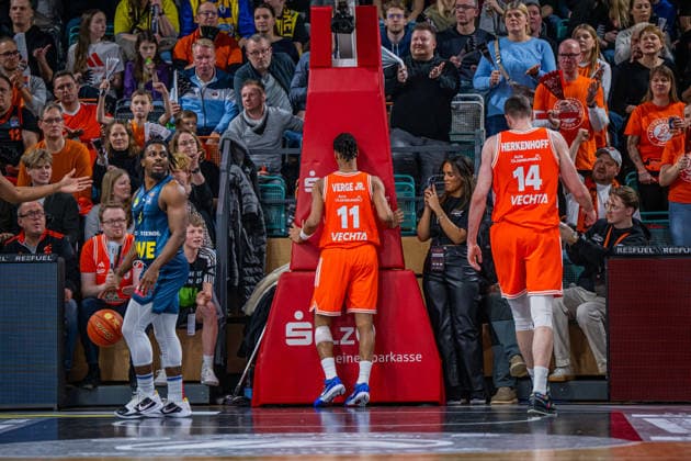 1 Basketball Bundesliga, easyCredit BBL, Season 2025 2026, Men, Main Round, Matchday 13, 29 12 2025, RASTA Vechta EWE Baskets Oldenburg Alonzo Verge 11 RASTA Vechta during the match Vechta RASTA Dome Lower Saxony Germany