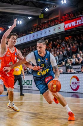 1 Basketball Bundesliga, easyCredit BBL, Season 2025 2026, Men, Main Round, Matchday 13, 29 12 2025, RASTA Vechta EWE Baskets Oldenburg Tomislav Zubcic 33 EWE Baskets Oldenburg in action Vechta RASTA Dome Lower Saxony Germany