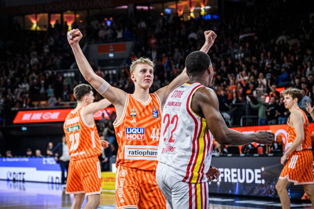 Neu Ulm, Germany, 29 12 25 Teo Milicic ratiopharm ulm gestures, gestures during the Basketball Bundesliga match between ratiopharm ulm vs Fitness first Wuerzburg Baskets at ratiopharm Arena on December 29 2025 in Neu Ulm, Germany Photo by Harry Langer DeFodi Images ratiopharm Arena, Germany, 29 12 25 Teo Milicic ratiopharm ulm gestures during the Basketball Bundesliga match between ratiopharm ulm vs Fitness first Wuerzburg Baskets at Neu Ulm on December 29, 2025 in ratiopharm Arena, Germany Photo by Harry Langer DeFodi Images Photo by Harry Langer DeFodi Images