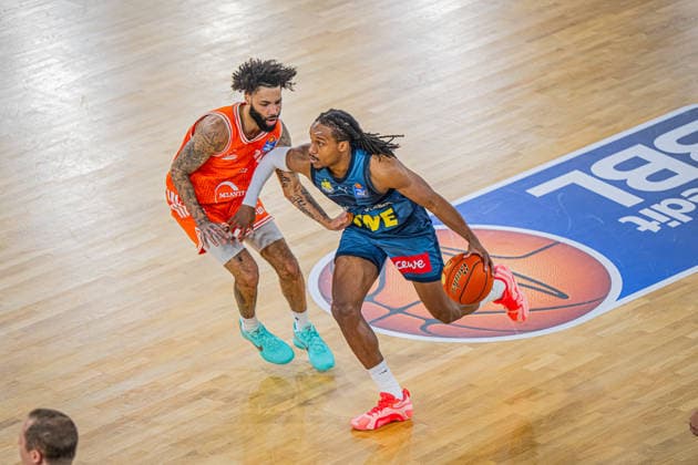 1 Basketball Bundesliga, easyCredit BBL, Season 2025 2026, Men, Main Round, Matchday 13, 29 12 2025, RASTA Vechta EWE Baskets Oldenburg James Woodard 10 EWE Baskets Oldenburg in action Vechta RASTA Dome Lower Saxony Germany