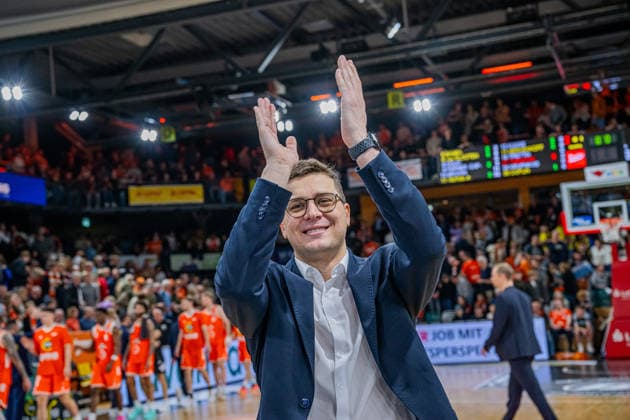 1 Basketball Bundesliga, easyCredit BBL, Season 2025 2026, Men, Main Round, Matchday 13, 29 12 2025, RASTA Vechta EWE Baskets Oldenburg Lazar Spasic Head Coach EWE Baskets Oldenburg after the game Vechta RASTA Dome Lower Saxony Germany