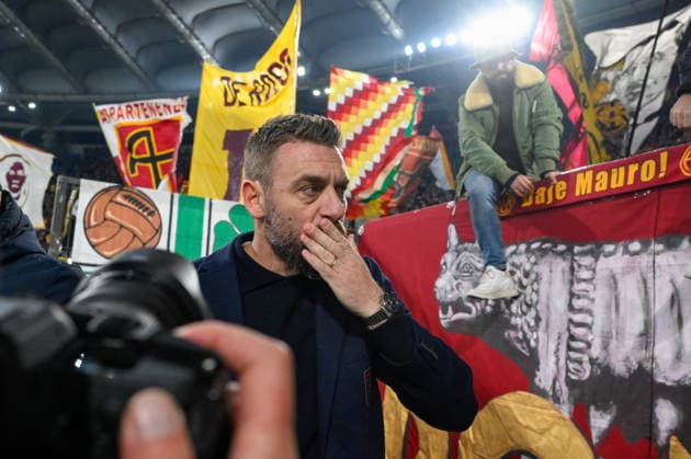 Genoaâ??s head coach Daniele De Rossi during the Italian Football Championship League A Enilive 2025 2026 match between AS Roma vs Genoa CFC at the Olimpic Stadium in Rome on 29 December 2025.  Copyright: xFabrizioxCorradetti IPAxSportx xipa-agency.netx xx IPA_69548837 IPA_Agency_IPA69548837