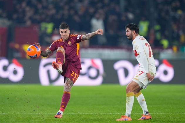 December 29, 2025, Rome, Rome, Italy: Gianluca Mancini of AS Roma plays the ball during the Serie A football match played between AS Roma and Genoa CFC at Stadio Olimpico on December 29, 2025, in Rome, Italy. Rome Italy - ZUMAa181 20251229_zaa_a181_149 Copyright: xDennisxAgyemanx