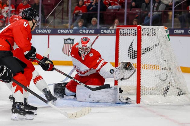 December 29, 2025, Minneapolis, Minnesota, United States: Denmark forward PATRICK TIEDJEN (35) moves to make a save. Canada and Denmark faced off in the opening round of the IIHF World Junior Championship on December 29th. Canada was victorious 9-1. Minneapolis United States - ZUMAt166 20251229_zsp_t166_060 Copyright: xMichaelxTurnerx