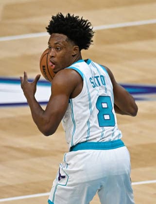 Charlotte Hornets v Milwaukee Bucks - NBA, Basketball Herren, USA CHARLOTTE, USA - DECEMBER 29: Charlotte Hornets Collin Sexton with the ball during the NBA basketball game between Charlotte Hornets and Milwaukee Bucks at the Spectrum Center in Charlotte NC, United States on December 29, 2025. Peter Zay Anadolu Charlotte United States. Editorial use only. Please get in touch for any other usage.  Copyright: x2025xAnadoluxPeterxZayx