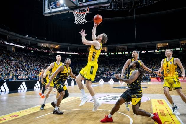 Basketball Berlin 29.12.2025 Saison 2025 2026 EasyCredit BBL 1. Bundesliga Männer, Herren Alba Berlin - MHP RIESEN Ludwigsburg Martin Hermannsson (Alba Berlin, No.15)