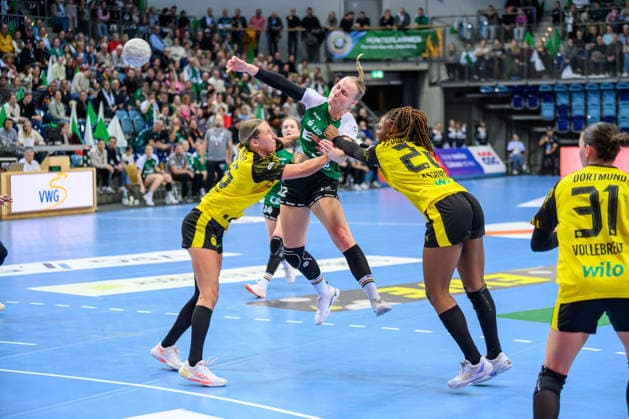 Handball Women 1 Bundesliga HBF Season 2025 2026 10 Matchday VfL Oldenburg vs Borussia Dortmund 30 12 2025 Lotta Röpcke 22, VfL Oldenburg