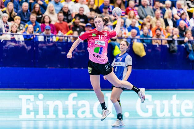 Emma Hertha SV Union Halle Neustadt, 17 in goal throw GER, HSG Blomberg Lippe vs SV Union Halle Neustadt, Handball, 1 Bundesliga Women, Matchday 10, Season 2025 2026, 30 12 2025 GER, HSG Blomberg Lippe vs SV Union Halle Neustadt, Handball, 1 Bundesliga Women, Matchday 10, Season 2025 2026, 30 12 2025 Lemgo Copyright: xEibner-Pressefoto JanxRollingerx EP_JSK