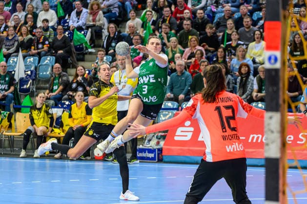 Handball Women 1 Bundesliga HBF Season 2025 2026 10 Matchday VfL Oldenburg vs Borussia Dortmund 30 12 2025 Lana Teiken 3, VfL Oldenburg
