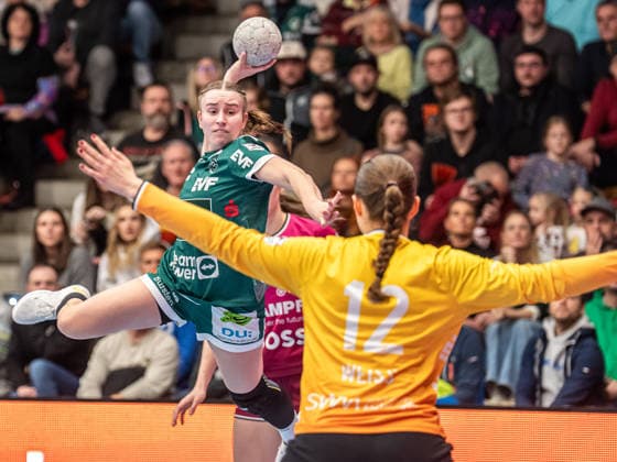 Lea Watzl Frisch Auf Women, 07 from outside, Frisch Auf Goeppingen vs TuS Metzingen, Handball, 1 Bundesliga, Season 2025 2026, 30 12 2025 Frisch Auf Goeppingen vs TuS Metzingen, Handball, 1 Bundesliga, Season 2025 2026, 30 12 2025 Goeppingen Copyright: xMichaelxSchmidt Eibner-Pressefotx EP_MST