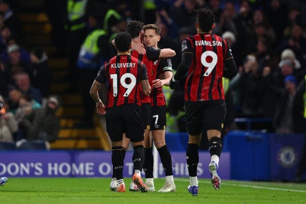 London, England, 30th December 2025. David Brooks of Bournemouth celebrates after scoring the opening goal during the Chelsea vs AFC Bournemouth Premier League match at Stamford Bridge, London. Picture credit should read: Paul Terry Sportimage EDITORIAL USE ONLY. No use with unauthorised audio, video, data, fixture lists, club league logos or live services. Online in-match use limited to 120 images, no video emulation. No use in betting, games or single club league player publications. SPI_013_PT_Chelsea_Bournemouth SPI-4402-0013