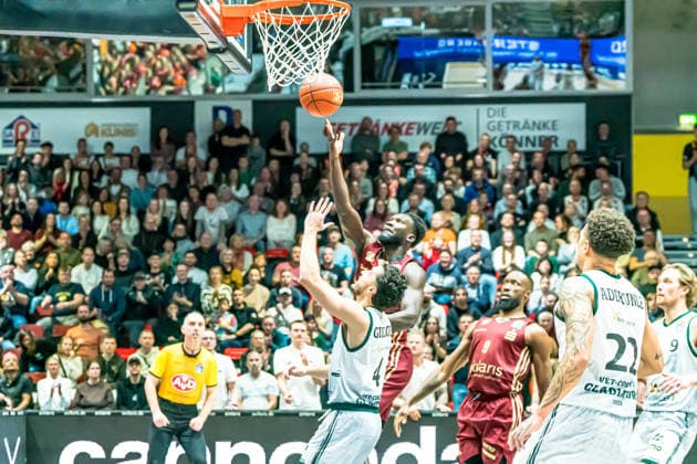 Chemnitz, Germany 30 December 2025 1 BBL 2025 2026 Niners Chemnitz vs Vet Concept Gladioatore Trier In the picture Copyright: xFotostandx xNachtigallx