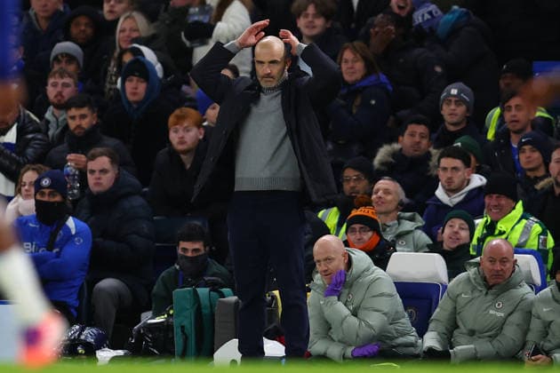 London, England, 30th December 2025. Enzo Maresca, Manager of Chelsea looks dejected during the Chelsea vs AFC Bournemouth Premier League match at Stamford Bridge, London. Picture credit should read: Paul Terry Sportimage EDITORIAL USE ONLY. No use with unauthorised audio, video, data, fixture lists, club league logos or live services. Online in-match use limited to 120 images, no video emulation. No use in betting, games or single club league player publications. SPI_035_PT_Chelsea_Bournemouth SPI-4402-0035