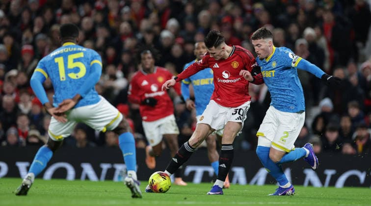 30th December 2025; Old Trafford, Manchester, England; Premier League Football, Manchester United, ManU versus Wolverhampton Wanderers; Benjamin Sesko of Manchester United shoots at goal  RogerxEvans