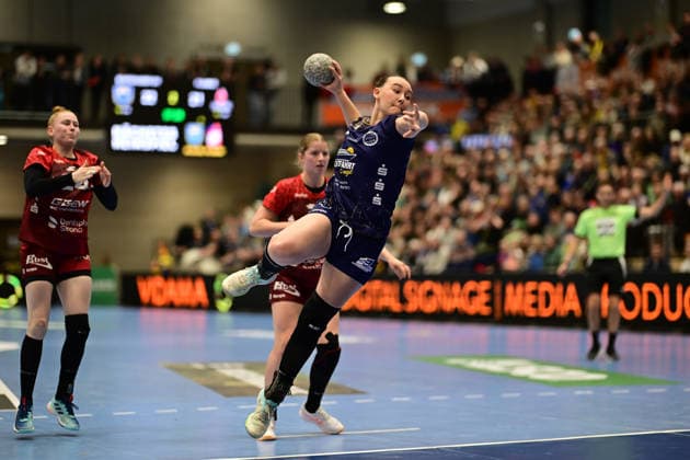 Handball I Women I Season 2025 2026 I 1 HBF I 10 Matchday I Buxtehuder SV HSG Bensheim Auerbach I 30 12 2025 Debut Tessa Pieperjohanns 3, Buxtehuder Sportverein Buxtehude Halle Nord Niedersachsen Germany Copyright: xLobeca FelixxSchlikisx