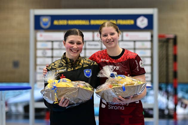 Handball I Women I Season 2025 2026 I 1 HBF I 10 Matchday I Buxtehuder SV HSG Bensheim Auerbach I 30 12 2025 Players of the match Anika Hampel 10, Buxtehuder Sportverein Nina Engel 6, HSG Bensheim Auerbach Buxtehude Halle Nord Niedersachsen Germany Copyright: xLobeca FelixxSchlikisx