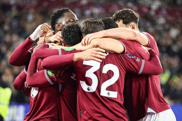 30th December 2025; London Stadium, London, England; Premier League Football, West Ham United versus Brighton and Hove Albion; Lucas Paqueta of West Ham United scores a penalty and celebrates in the 4th minute of added time (45+4), 2-1  IanxStephen