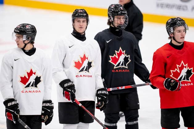 December 30, 2025, Minneapolis, Mn, Canada: Canada s Carter Bear (12), Liam Greentree (24), Carson Carels (5) and Braeden Cootes (8) practice during the 2026 IIHF World Junior Championship, in Minneapolis on Tuesday, Dec. 30, 2025. Canada News - December 30, 2025 - ZUMAc35_ 20251230_zaf_c35_011 Copyright: xChristopherxKatsarovx
