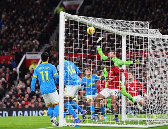 30th December 2025; Old Trafford, Manchester, England; Premier League Football, Manchester United, ManU versus Wolverhampton Wanderers; Goalkeeper Jose Sa of Wolverhampton Wanderers saves from under his bar un der pressure from Joshua Zirkzee of Manchester United  RogerxEvans