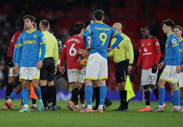 30th December 2025; Old Trafford, Manchester, England; Premier League Football, Manchester United, ManU versus Wolverhampton Wanderers; Players and officials shake after the 1-1 draw  RogerxEvans