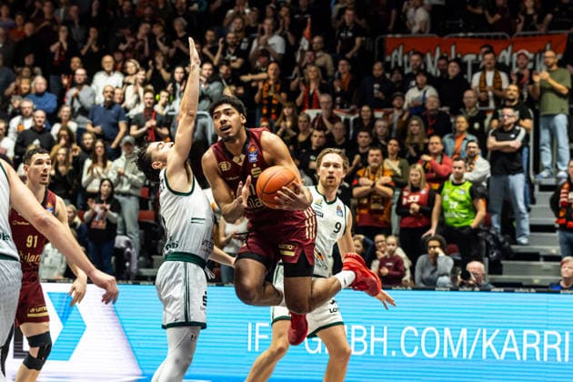 GER, easy Credit Basketball Bundesliga, Niners Chemnitz VET CONCEPT Gladiators Trier 30 12 2025, Messe, Chemnitz, GER, easy Credit Basketball Bundesliga, Niners Chemnitz VET CONCEPT Gladiators Trier Kostja Mushidi Niners Chemnitz, 11 Foto Alexander Trienitz Chemnitz Messe Sachsen Germany