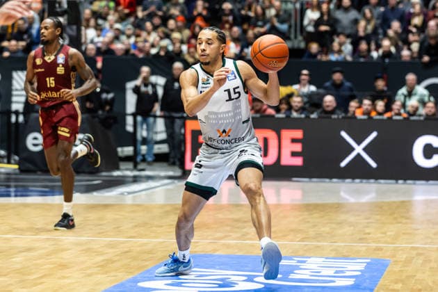 GER, easy Credit Basketball Bundesliga, Niners Chemnitz VET CONCEPT Gladiators Trier 30 12 2025, Messe, Chemnitz, GER, easy Credit Basketball Bundesliga, Niners Chemnitz VET CONCEPT Gladiators Trier Jordan Roland VET CONCEPT Gladiators Trier 15 Foto Alexander Trienitz Chemnitz Messe Sachsen Germany