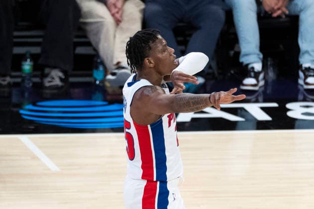 December 30, 2025, Los Angeles, California, USA: Detroit Pistons Marcus Sasser (25) reacts after hitting a 3-point shot against the Los Angeles Lakers during an NBA, Basketball Herren, USA basketball game on Tuesday, Dec. 30, 2025 in Los Angeles. Los Angeles USA - ZUMAc68_ 20251230_zaf_c68_028 Copyright: xRingoxChiux