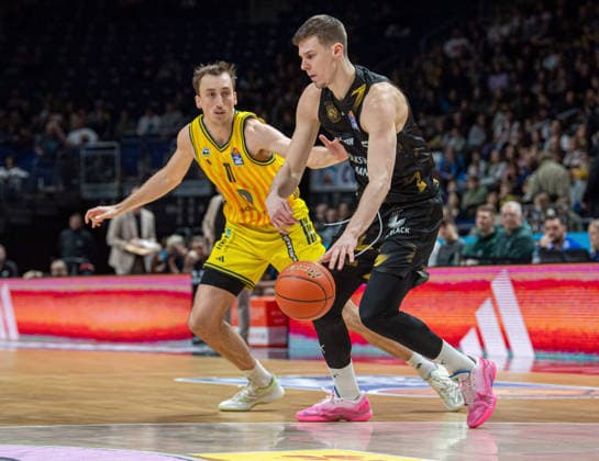 Basketball, Men, Season 2025 2026, easyCredit BBL 13 Matchday, Catch-up match , Alba Berlin Löwen Braunschweig, v l Moses Wood Alba , Luka Scuka Braunschweig , 31 12 2025, Copyright: xSebastianxRäppold MatthiasxKochx