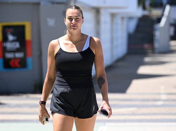 TENNIS ARYNA SABALENKA BRISBANE RIVER CRUISE, World No.1 tennis player Aryna Sabalenka is seen beside the Brisbane River ahead of the Brisbane International at City Botanic Gardens River Hub in Brisbane, Queensland, Thursday, January 1, 2026. ( NO ARCHIVING Brisbane Queensland Australia  Copyright: xDarrenxEnglandx 20260101182948245294