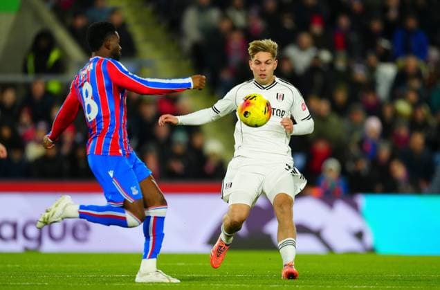 Jefferson Lerma of Crystal Palace and Emile Smith Rowe of Fulham Crystal Palace v Fulham, Premier League, Football, Selhurst Park, London, UK - 01 Jan 2026London Selhurst Park United Kingdom EDITORIAL USE ONLY No use with unauthorised audio, video, data, fixture lists, club league logos or live services. Online in-match use limited to 120 images, no video emulation. No use in betting, games or single club league player publications.  Copyright: xJavierxGarcia Shutterstockx 16216356aj