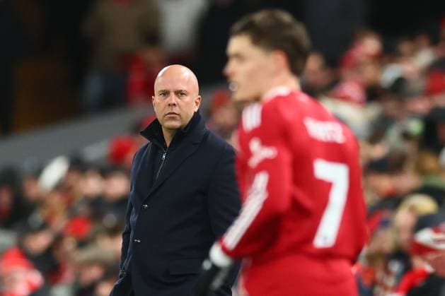 Liverpool manager Arne Slot and Florian Wirtz Liverpool v Leeds United, Premier League, Football, Anfield, Liverpool, UK - 01 Jan 2026Liverpool Anfield United Kingdom EDITORIAL USE ONLY No use with unauthorised audio, video, data, fixture lists, club league logos or live services. Online in-match use limited to 120 images, no video emulation. No use in betting, games or single club league player publications.  Copyright: xPaulxCurrie Shutterstockx 16216359al