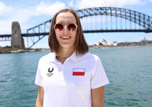January 2, 2026, Sydney, New South Wales, Australia: Polish tennis player IGA SWIATEK during photo session on the boat in Sydney Harbour Bridge before tennis tournament United Cup, Sydney, Australia. Sydney Australia - ZUMAc278 20260102_zsp_c278_003 Copyright: xMarcinxCholewinskix