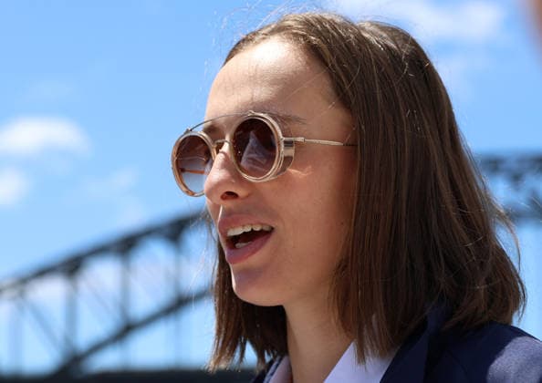 January 2, 2026, Sydney, New South Wales, Australia: Polish tennis player IGA SWIATEK during photo session on the boat in Sydney Harbour Bridge before tennis tournament United Cup, Sydney, Australia. Sydney Australia - ZUMAc278 20260102_zsp_c278_016 Copyright: xMarcinxCholewinskix