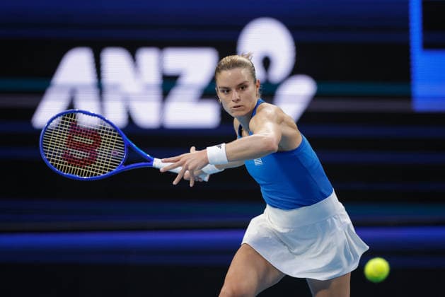 TENNIS UNITED CUP PERTH, Maria Sakkari of Greece in action against Naomi Osaka of Japan during the United Cup day one match between Greece and Japan at RAC Arena in Perth, Friday, January 2, 2026. ( NO ARCHIVING, EDITORIAL USE ONLY PERTH WESTERN AUSTRALIA AUSTRALIA  Copyright: xRICHARDxWAINWRIGHTx 20260102166547038963